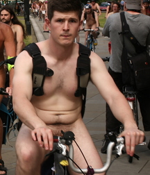 Funny men 59ac46667c713.jpg