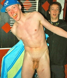 Funny men 59ac46736358d.jpg