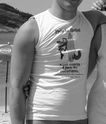 Funny men 59ac4686aabb1.jpg