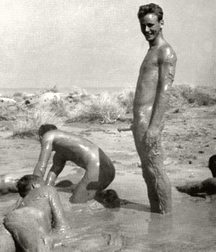 Funny men 59ac46a828f17.jpg