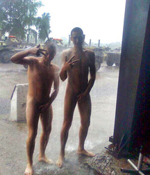 Funny men 59ac46c92fdcd.jpg