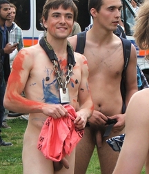 Funny men 59ac4719b9c80.jpg