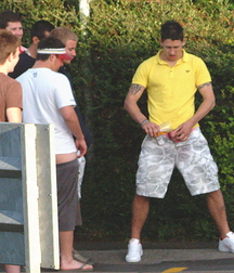 Funny men 59ac472b07289.jpg