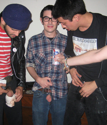 Funny men 59ac473724119.jpg