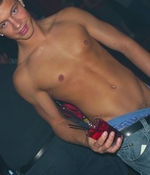 Wow16 5ced5b6a384e7.jpg