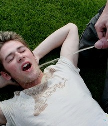 Boys Pissing 4 56da160e61dba.jpg