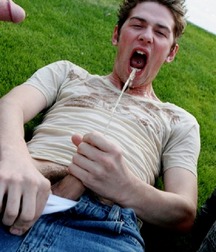 Boys Pissing 4 56da161629961.jpg