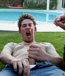 Boys Pissing 4 56da1619c4113.jpg