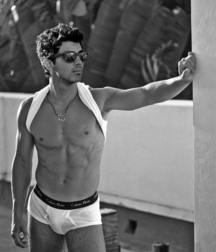 Briefs 48 585f235fc494d.jpg