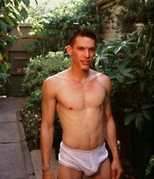 Briefs 75 586d55e678e8c.jpg
