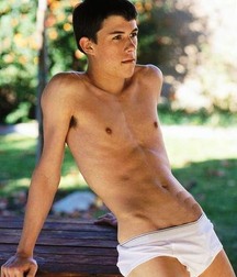 Briefs 87 58752a2e01928.jpg