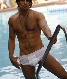 Briefs 108 5884e237e7993.jpg