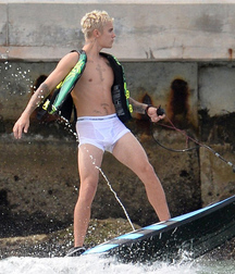 Briefs 137 58975d81a51c5.jpg