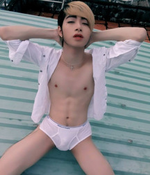 Undies 2 597d10c5dc169.jpg