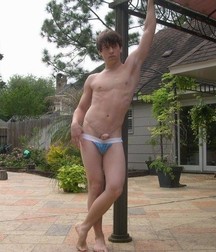 Nude boys 5a2198b38592f.jpg