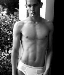 Nude Boys 3 5a22e0ce8a973.jpg