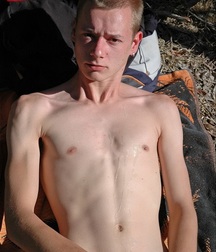 Nude Boys 54 5a47c3b9bab30.jpg