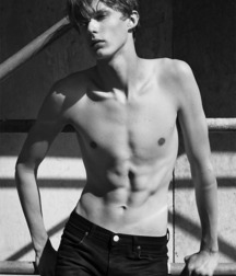 Black and white 5711162563583.jpg
