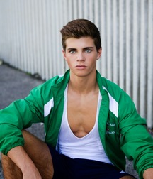 Shirtless and beautifull boys 57963a40885ac.jpg