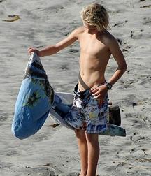 Shirtless and beautifull boys 57963a8caa000.jpg