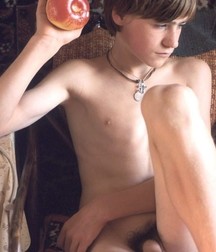 Nude 4 57f50ed4054cd.jpg