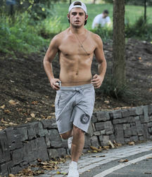 Shirtless 2 57fa005c4710d.jpg