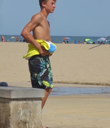Shirtless 2 57fa0060b4f0b.jpg