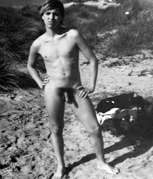 XBG Black and white 58144a8013d4f.jpg