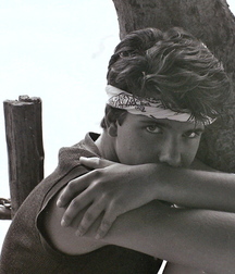 XBG Black and white 58144a9378b9e.jpg