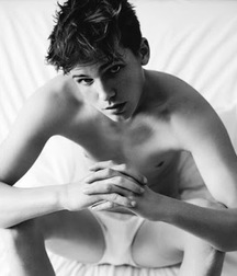 XBG Black and white 3 5820a0e0176a3.jpg