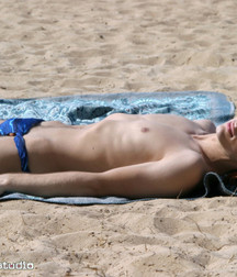 XBG Speedo 5829b47435848.jpg