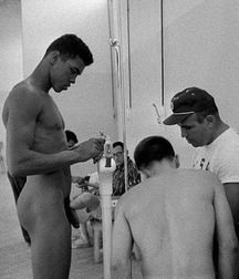 XBG Black and white 5 5836bc7e69964.jpg