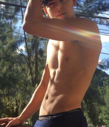 XBG Shirtless 5 583a9cea1c44b.jpg