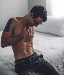 XBG Shirtless 6 583e50cc09afe.jpg