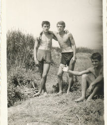 XBG Black and white 8 5852375a5c820.jpg