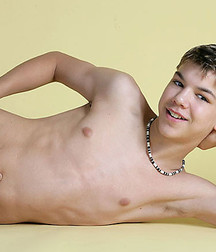 XBG Shirtless 9 586e5c7065145.jpg