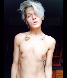 XBG Shirtless 9 586e5c808e9b5.jpg