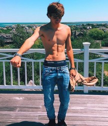 XBG Shirtless 13 5991c3d7bce27.jpg