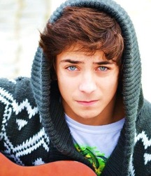 Cute Boys 001 5724de7f88327.jpg
