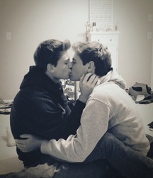 Cute Boys 001 5724de9bc77e2.jpg