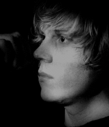 Uploaded by:Fabula 59f60637605fc.gif
