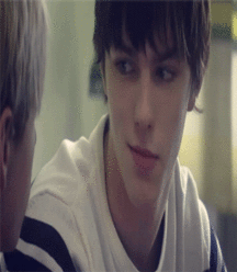Uploaded by:Fabula 59f6063cb58a3.gif