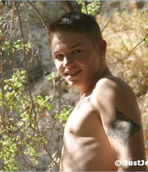 JeRe-ME 5b463c0538c68.jpg