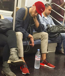 Gourmets in the subway ! 5b5e73e88ca1f.jpg
