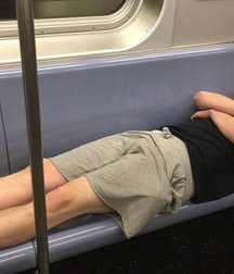 Gourmets in the subway ! 5b5e73f94557c.jpg