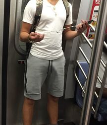 Gourmets in the subway ! 5b5e73fa81f2d.jpg