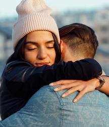 Cute Guys & Girly Things  5cfe96a12c500.jpg