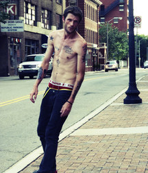 Cute Guys & Girly Things  5cfe96abb914e.jpg