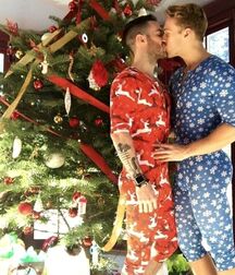 Xmas Boys - I wish you first Blessed Advent 5fc404924e64e.jpg