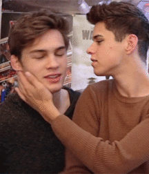 I wish for everyone a Merry Christmas ! Gay Tube 5fe65a1a512d0.gif